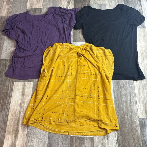 Women’s Medium Short Sleeve Tops, Lot Of 3 - Picture 5 of 5